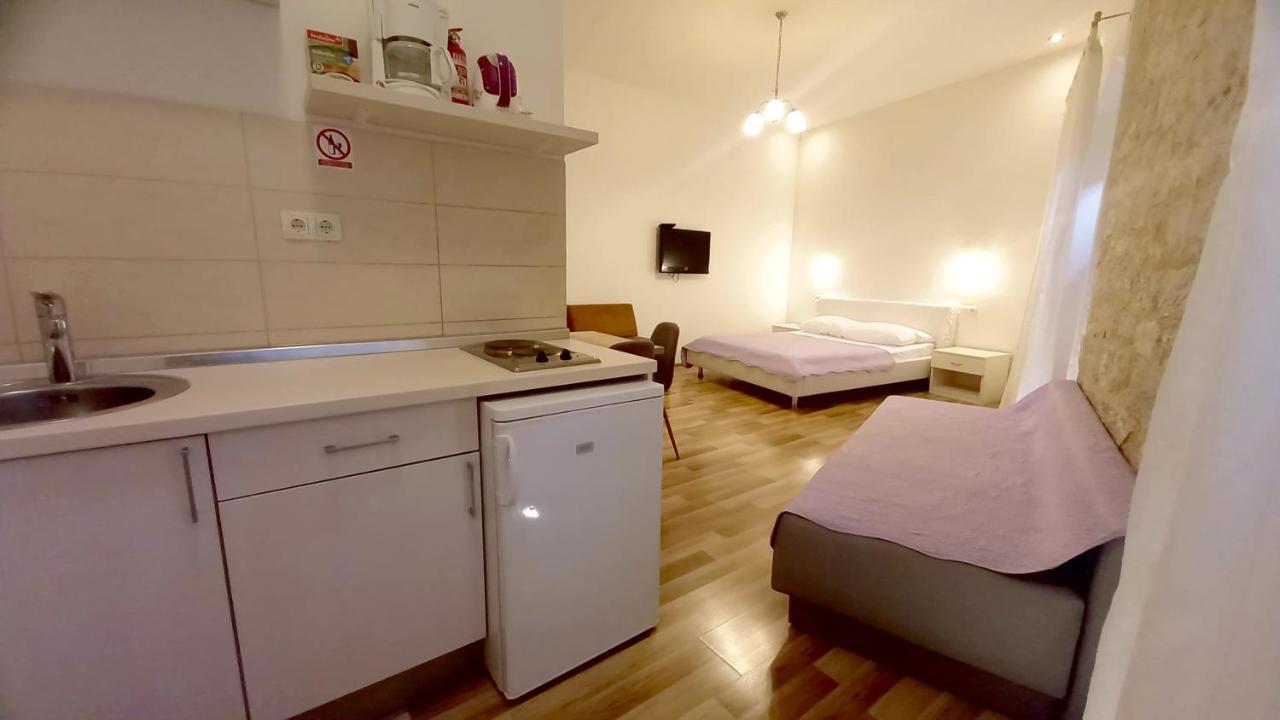 Medulic Palace Rooms & Apartments Sibenik Bagian luar foto