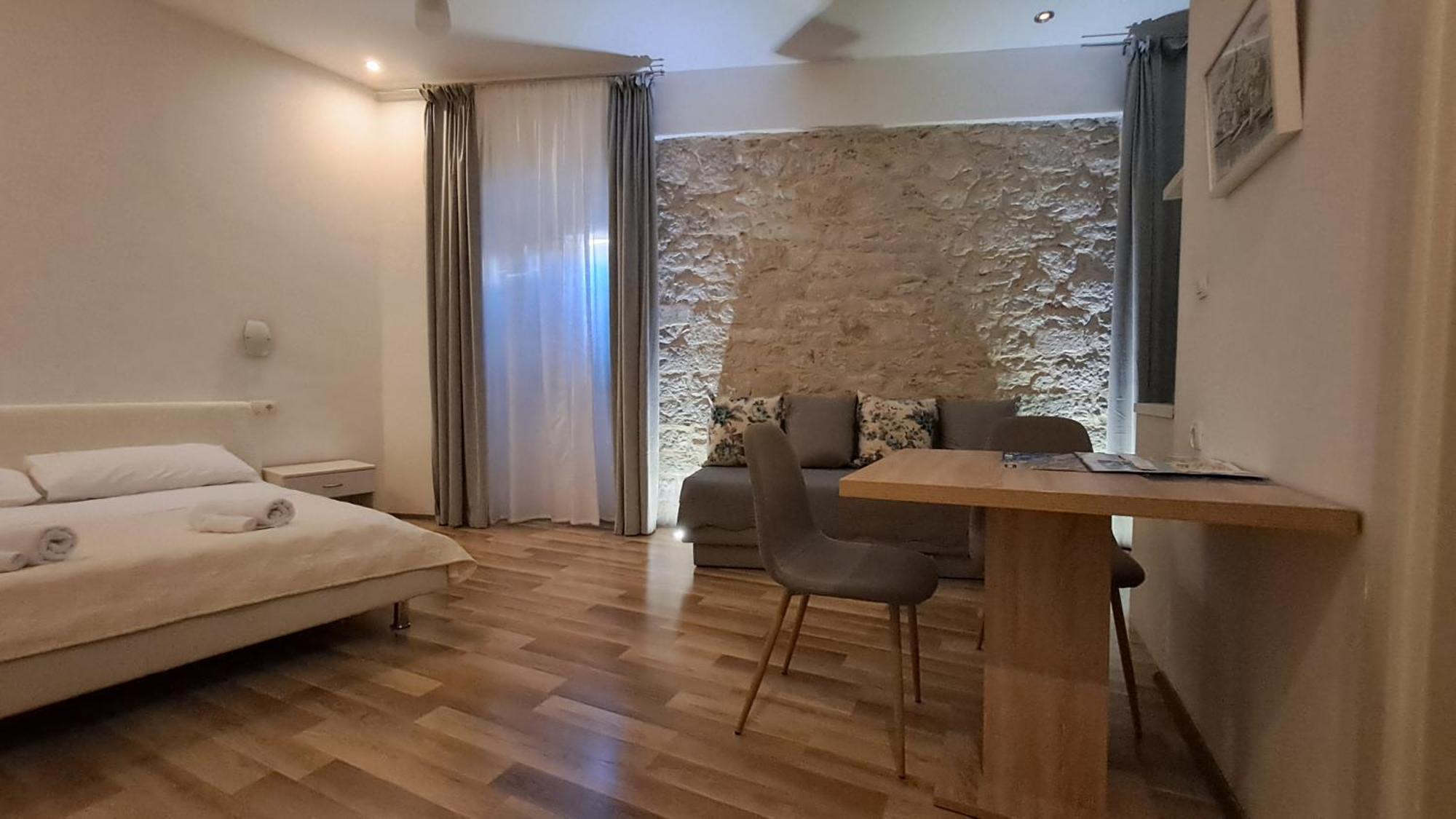 Medulic Palace Rooms & Apartments Sibenik Bagian luar foto