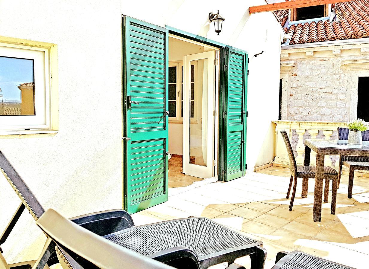 Medulic Palace Rooms & Apartments Sibenik Bagian luar foto